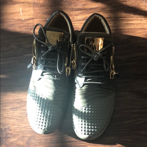 Giuseppe Zanotti - Picture 2 of 3